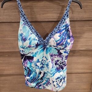 LAST DAY 1/31/25‼️ Floral Tankini with non-removable pads